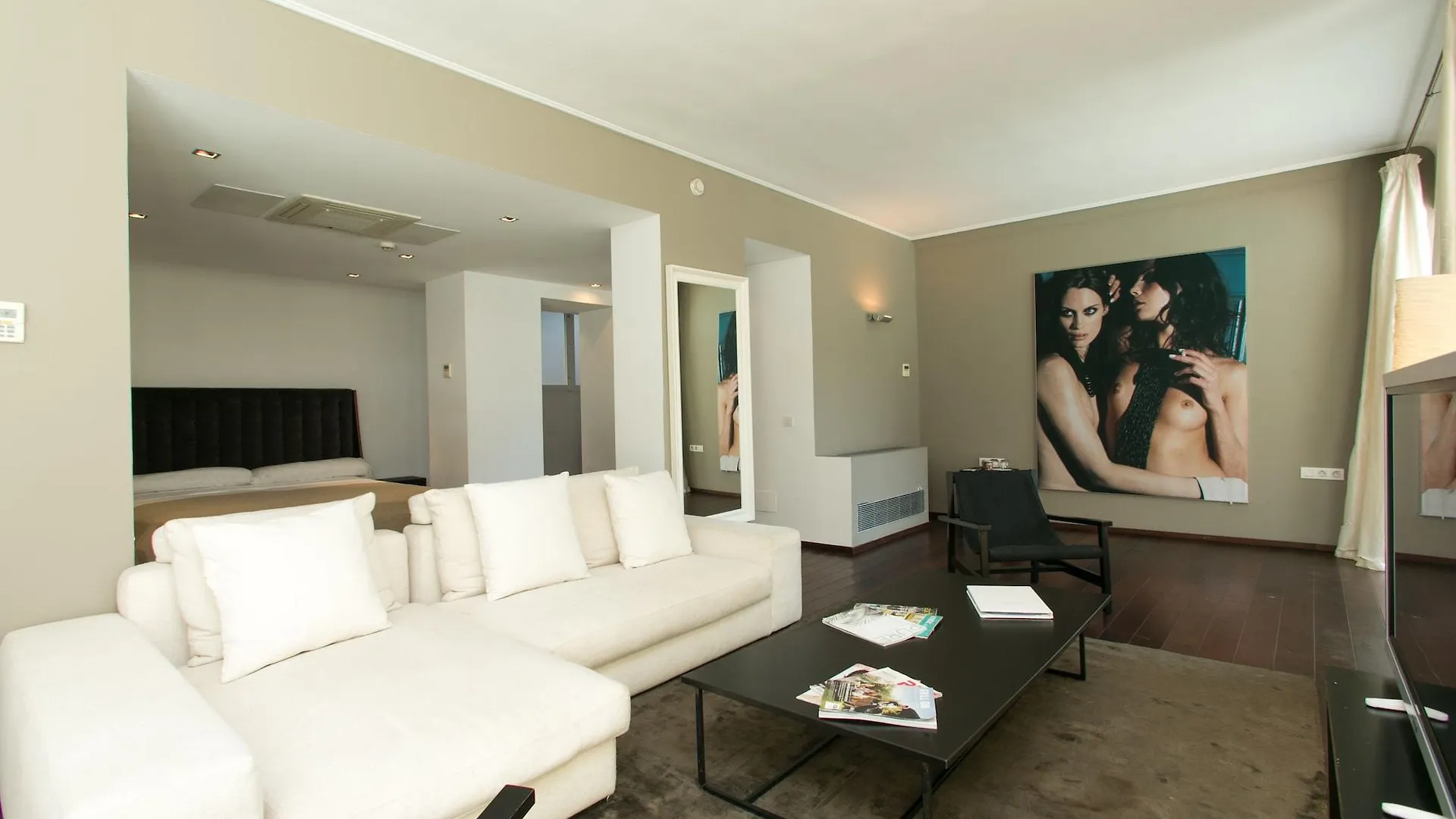 Hotel Zhero Cas Catala 4*,