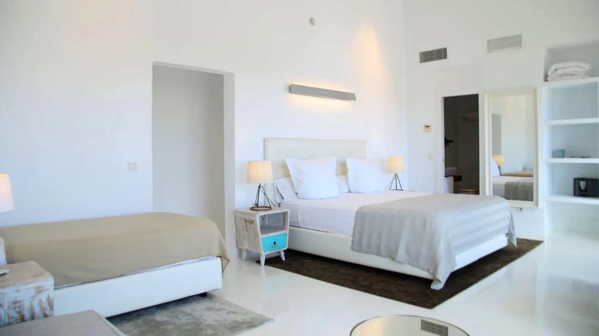 Hotel Zhero Cas Catala