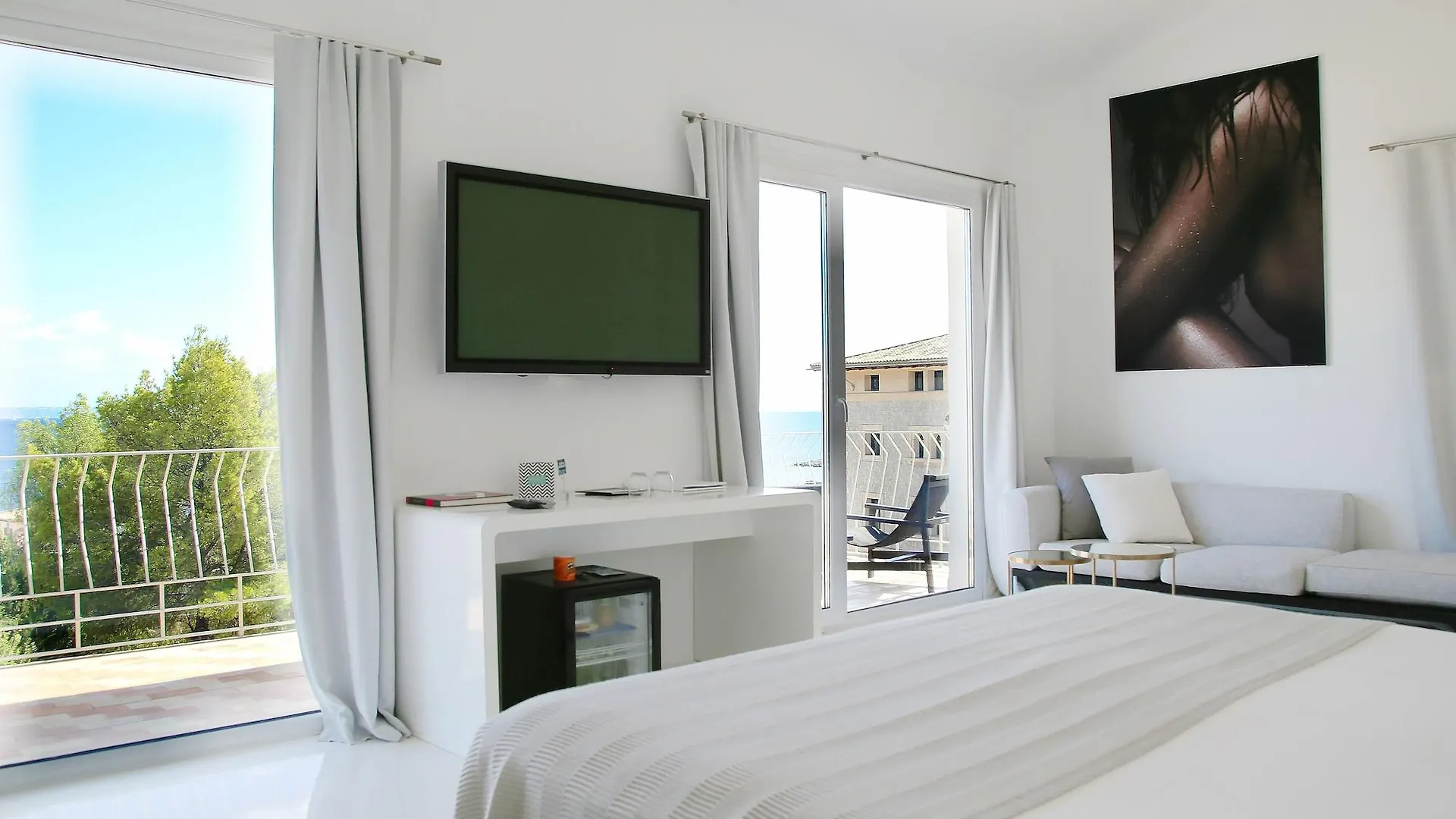 Hotel Zhero Cas Catala 4*,