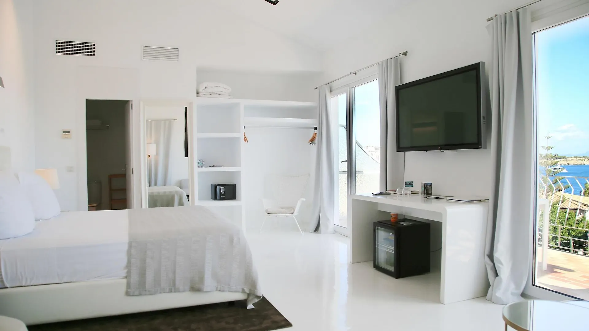 Hotel Zhero Cas Catala