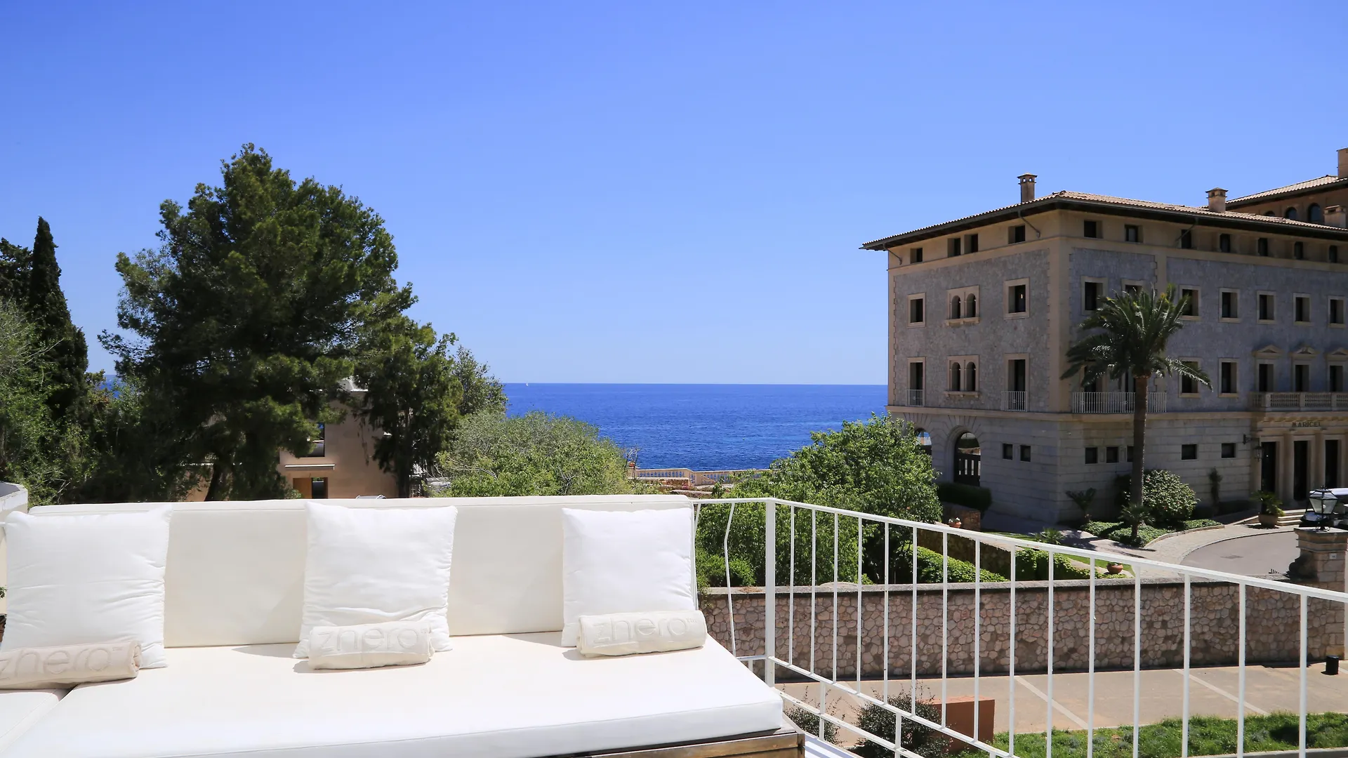 Hotel Zhero Cas Catala 4*,  Spain
