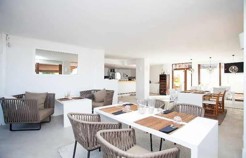 Hotel Zhero Cas Catala 4*,  Spain