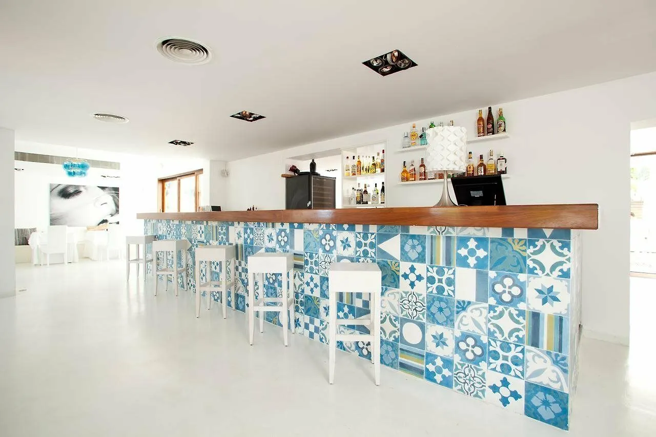 Hotel Zhero Cas Catala